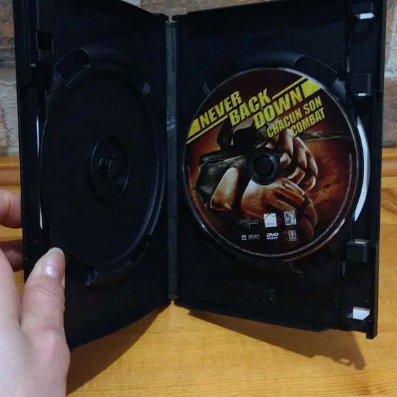 6/$15 Never Back Down - DVD - Picture 4 of 5